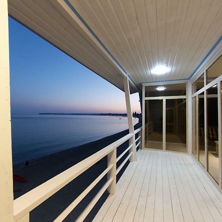 Captain Black Hotel Pitsunda Exterior foto