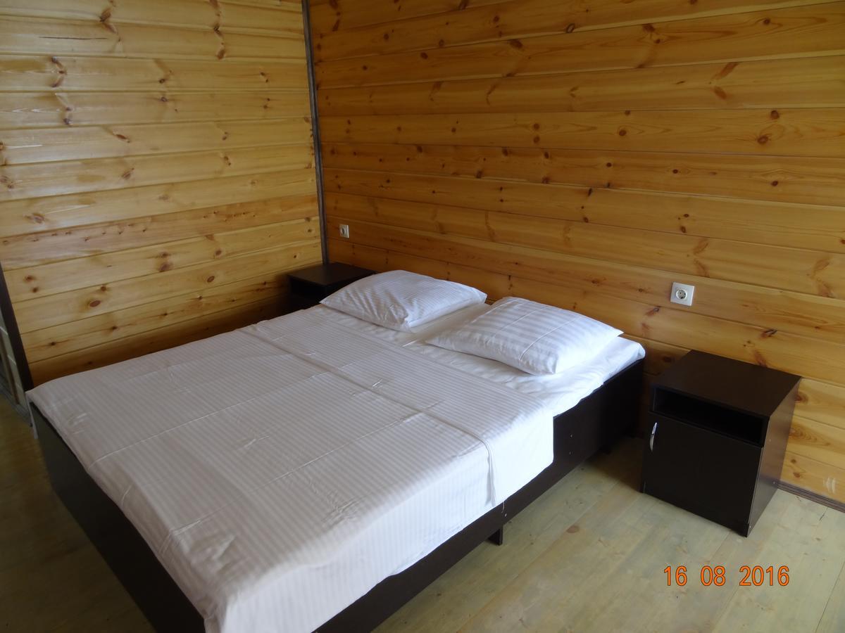 Captain Black Hotel Pitsunda Exterior foto